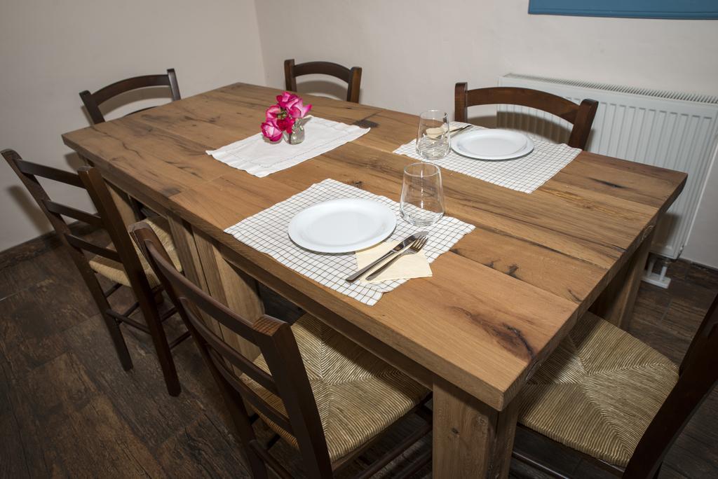 Pri Bregarju Guest House Podsabotin Ngoại thất bức ảnh