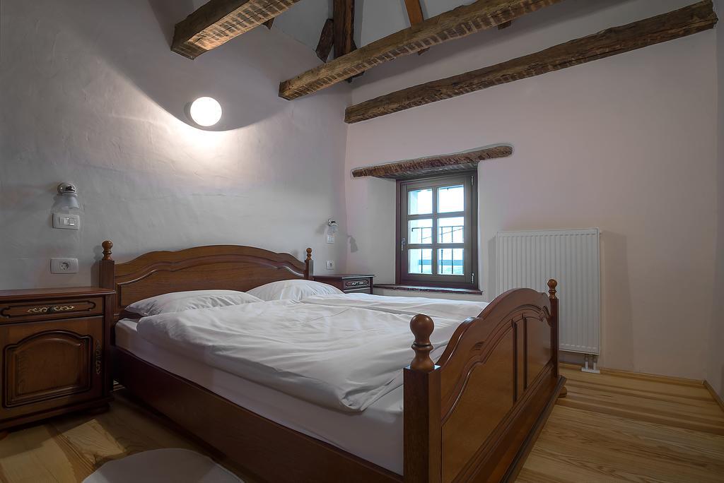 Pri Bregarju Guest House Podsabotin Ngoại thất bức ảnh